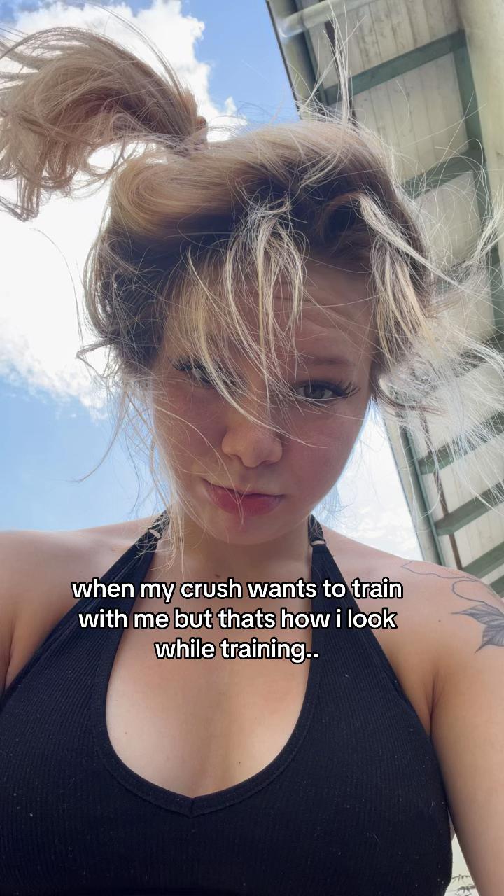 @flipssmeliiinayy