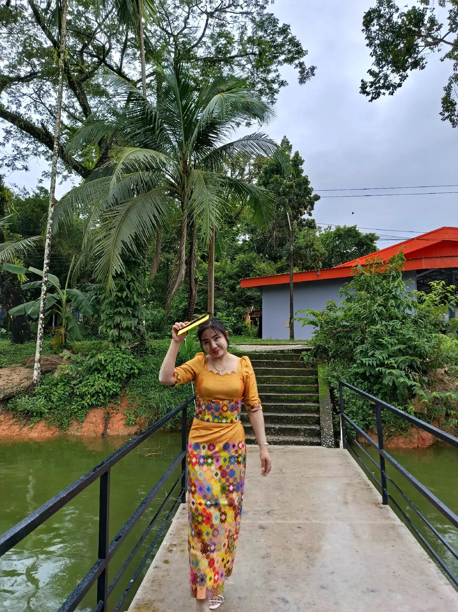 @ဖြိုးဖြိုး
