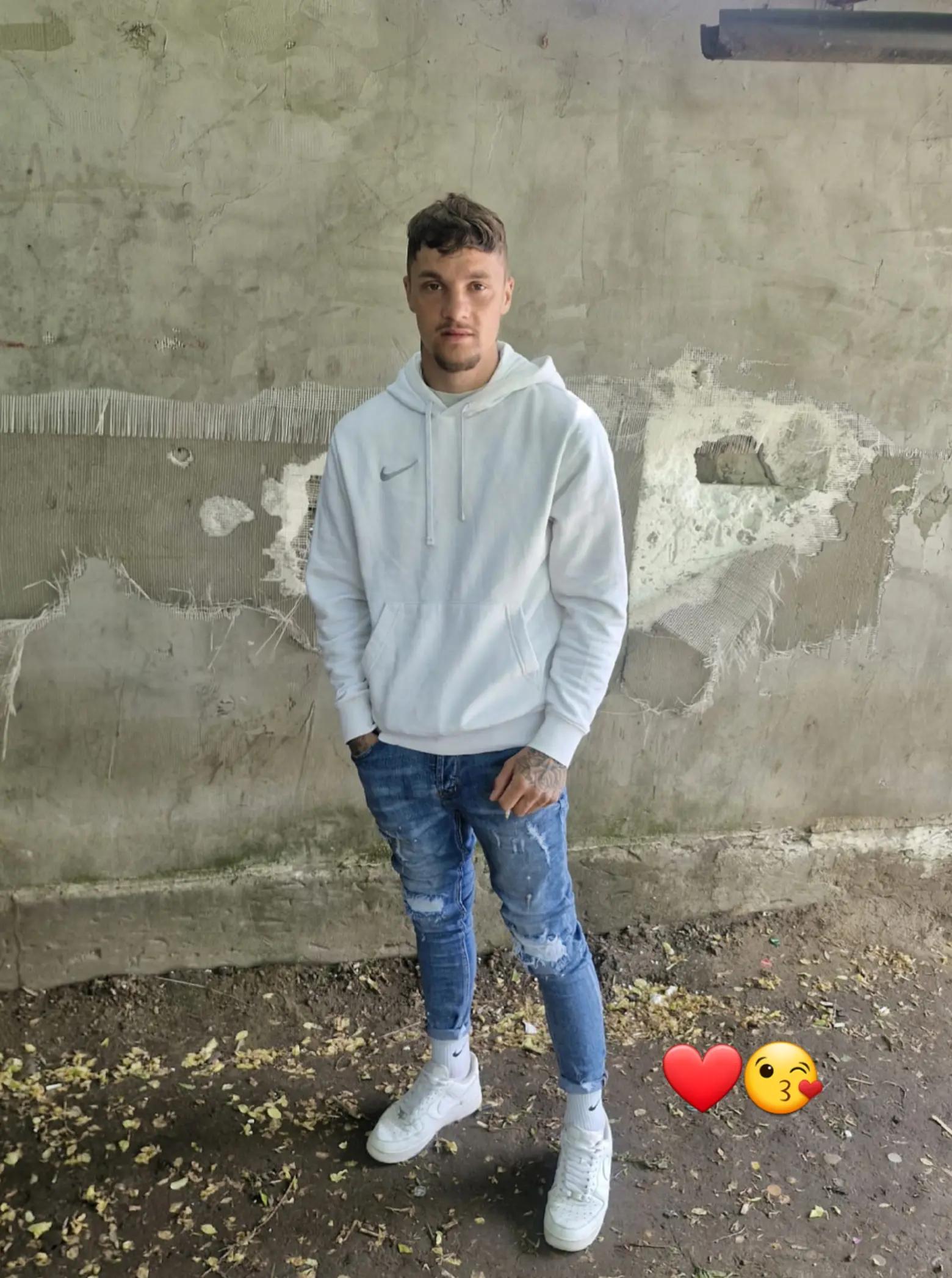 @Edy🦍