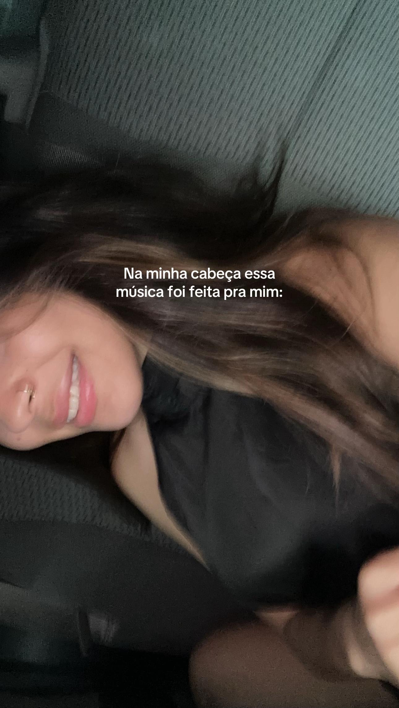 @llaisferreiira