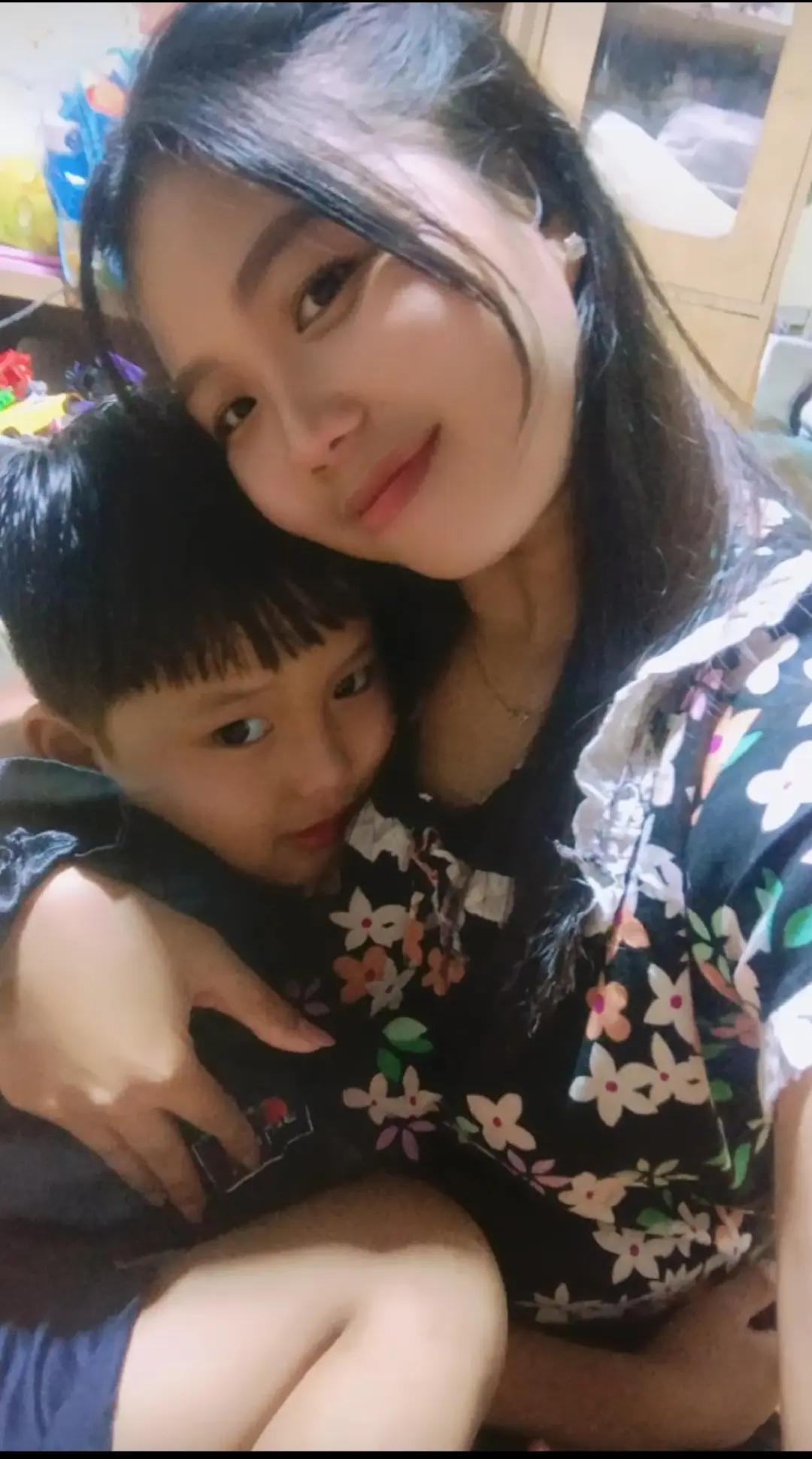 @đJong Jong Mom.đ