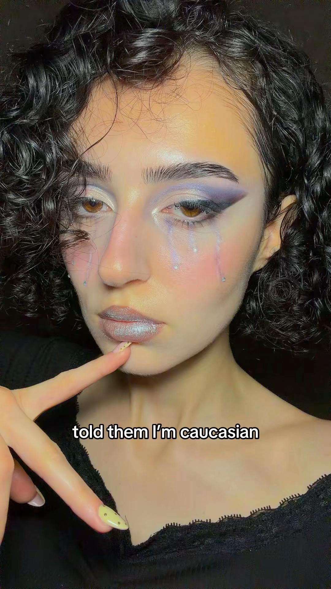 @whoizzherr