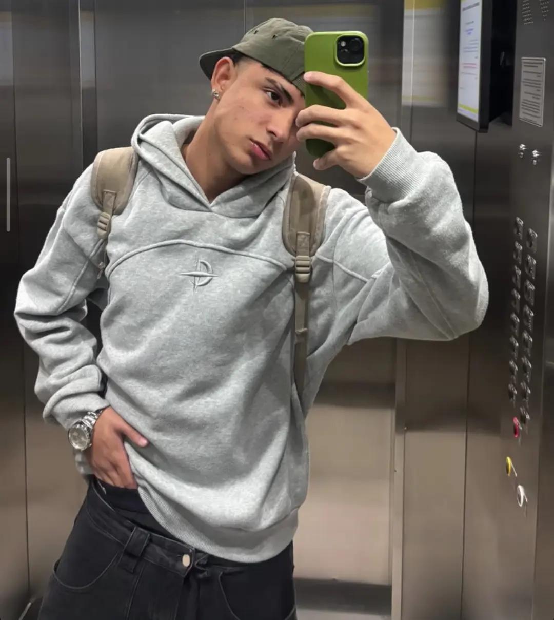 @&Aacute;ngel