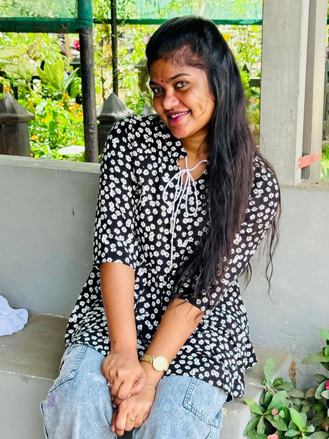 @நிஷா..