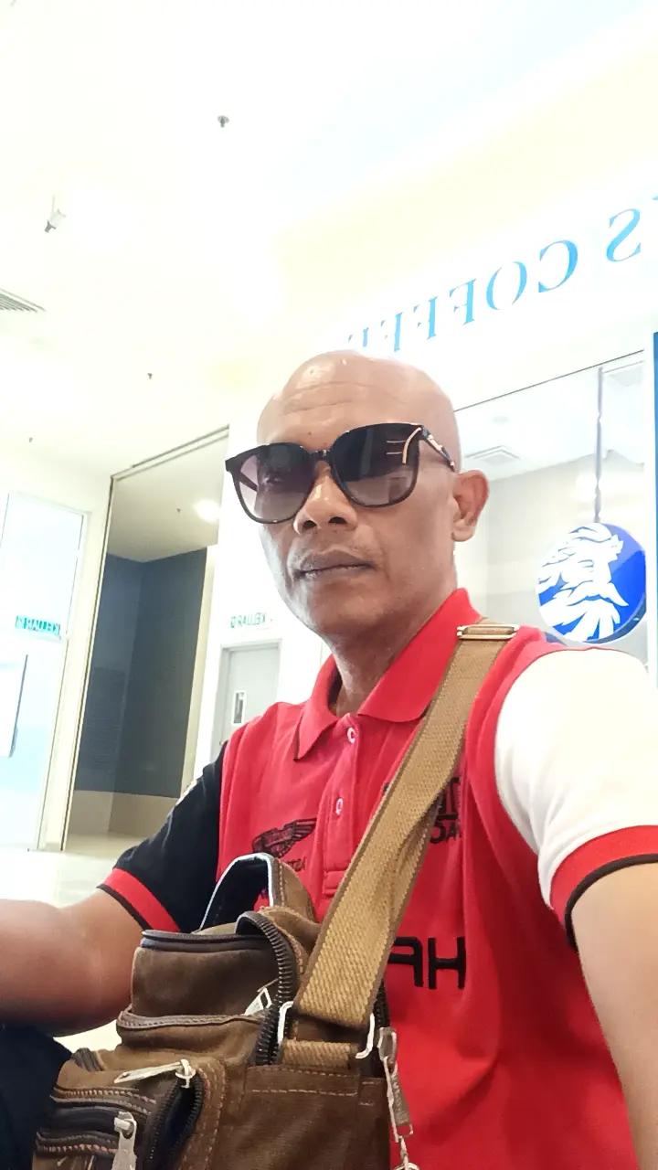 @follow Nasir