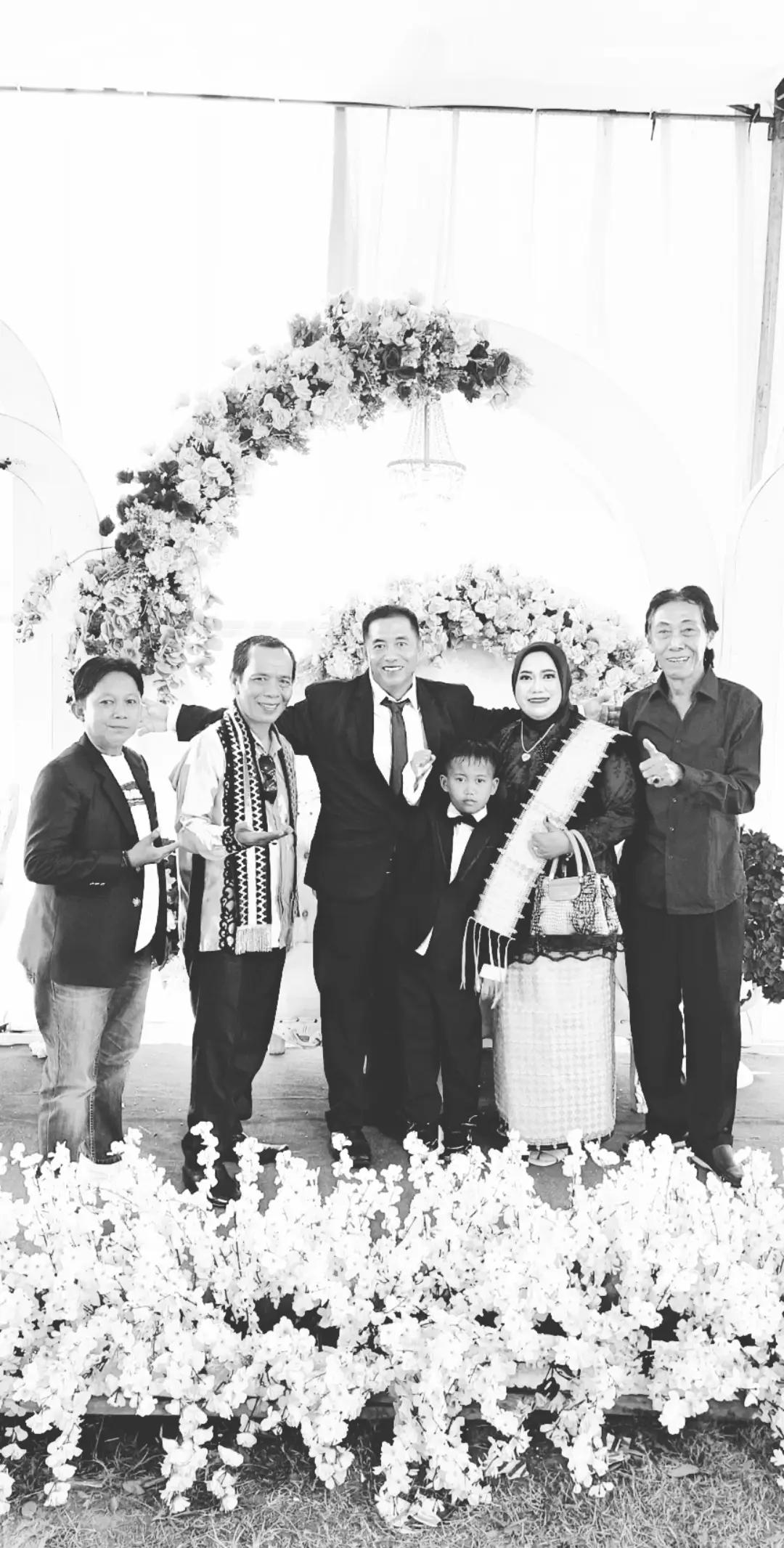 @pendri khenik