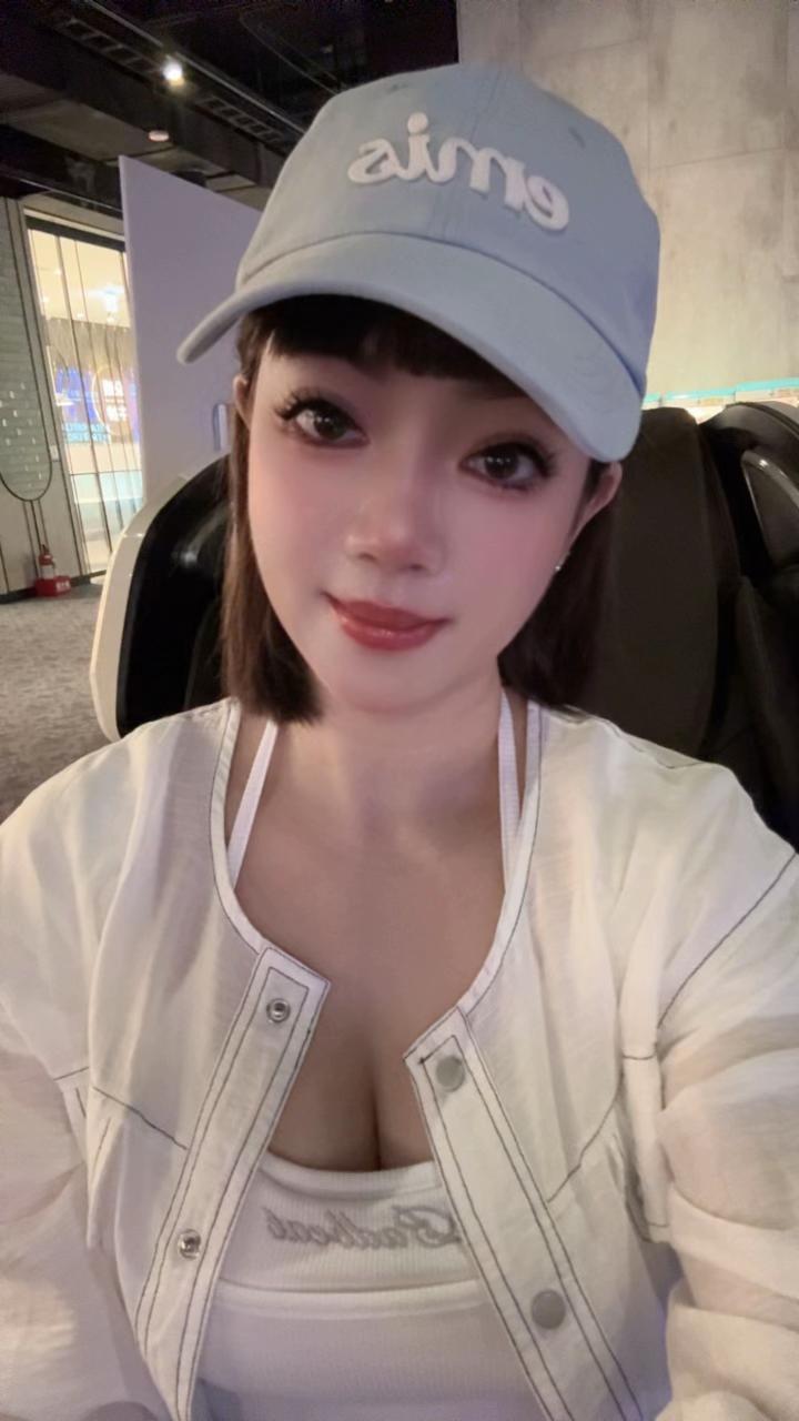 @我是凱莉兒👻Kelly是我
