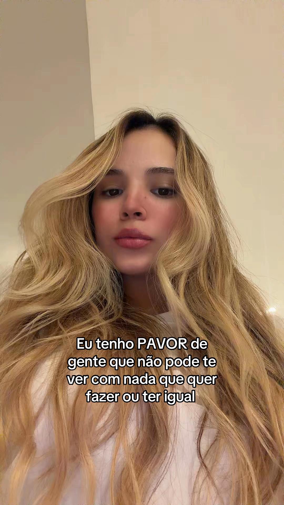 @Vitória Sandy