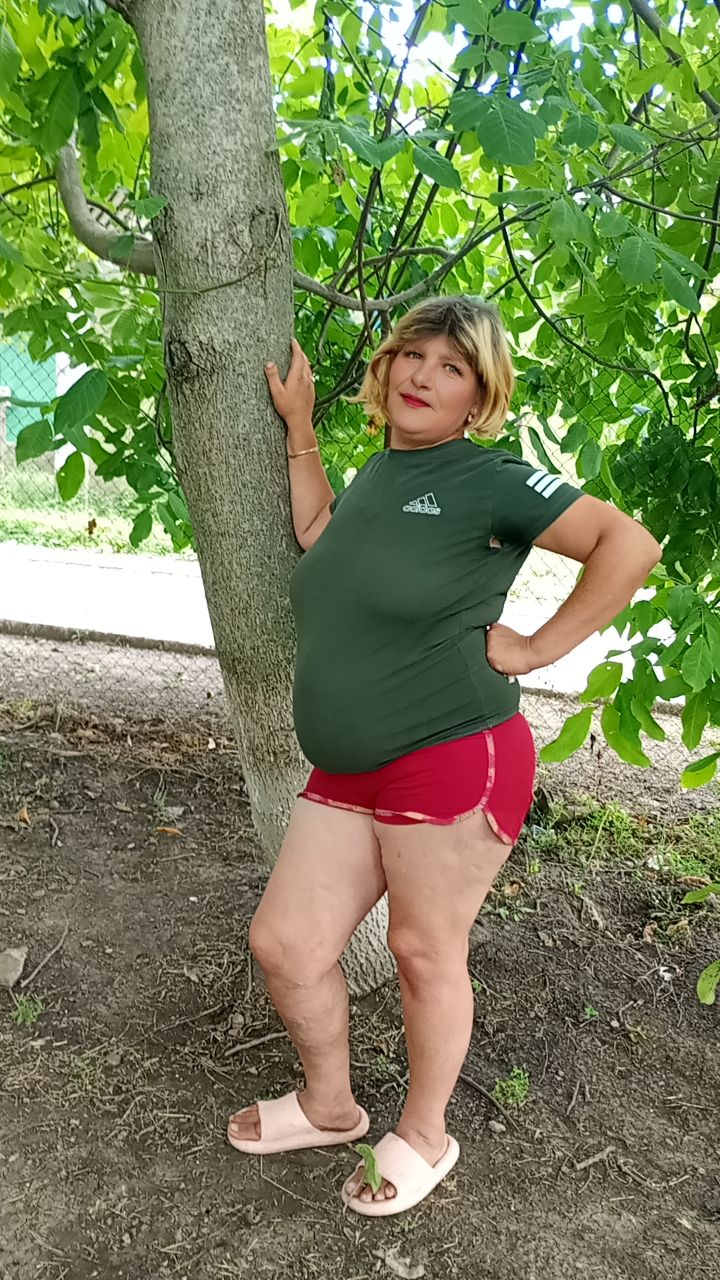 @🥰Veronica 💋 Petrea🥰