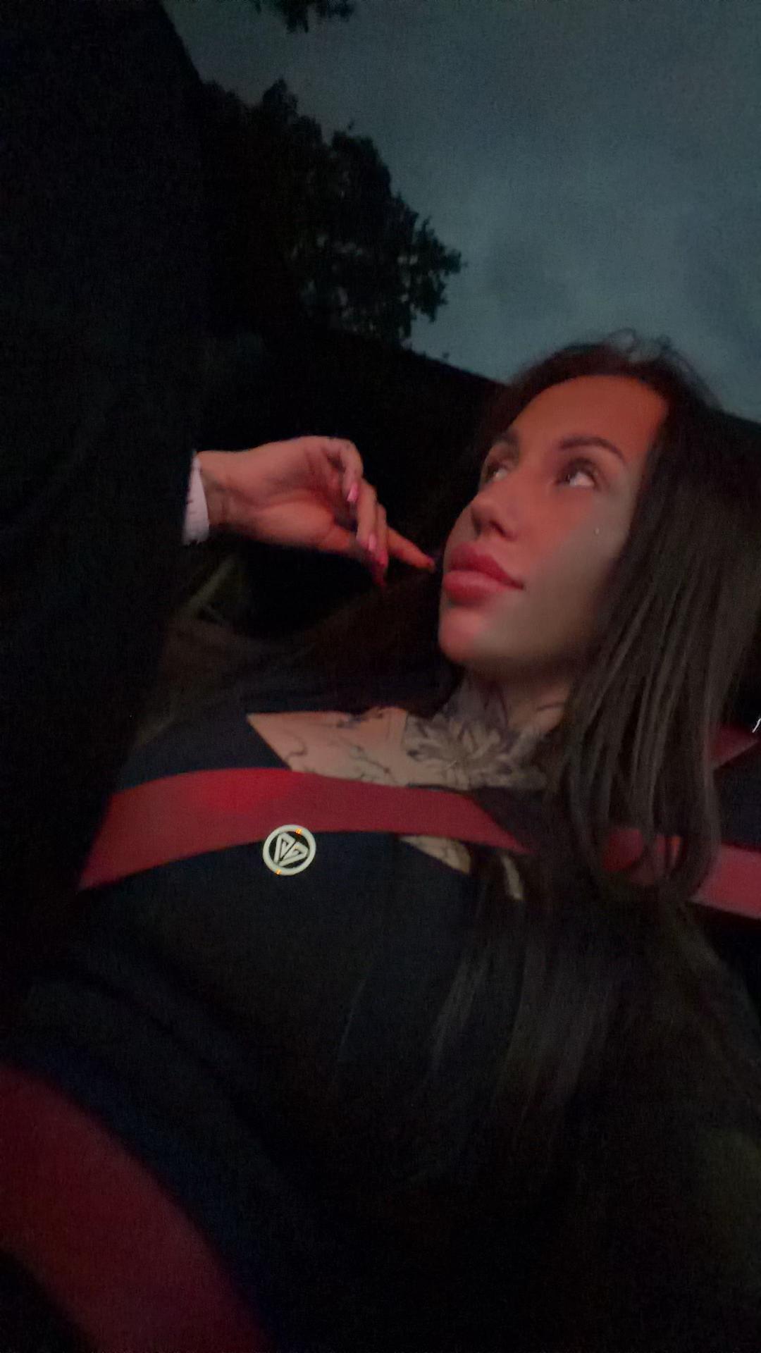@mezeiklaudia_