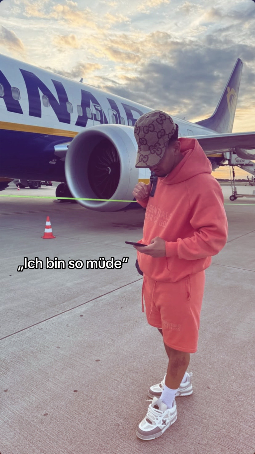 @🕸️