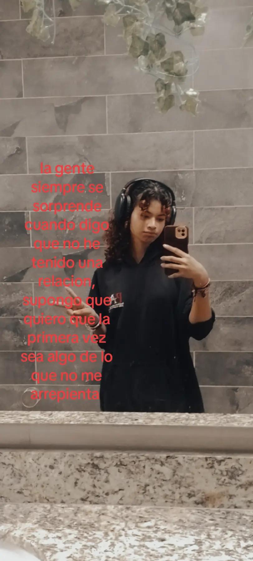 @chinolis_Eliza