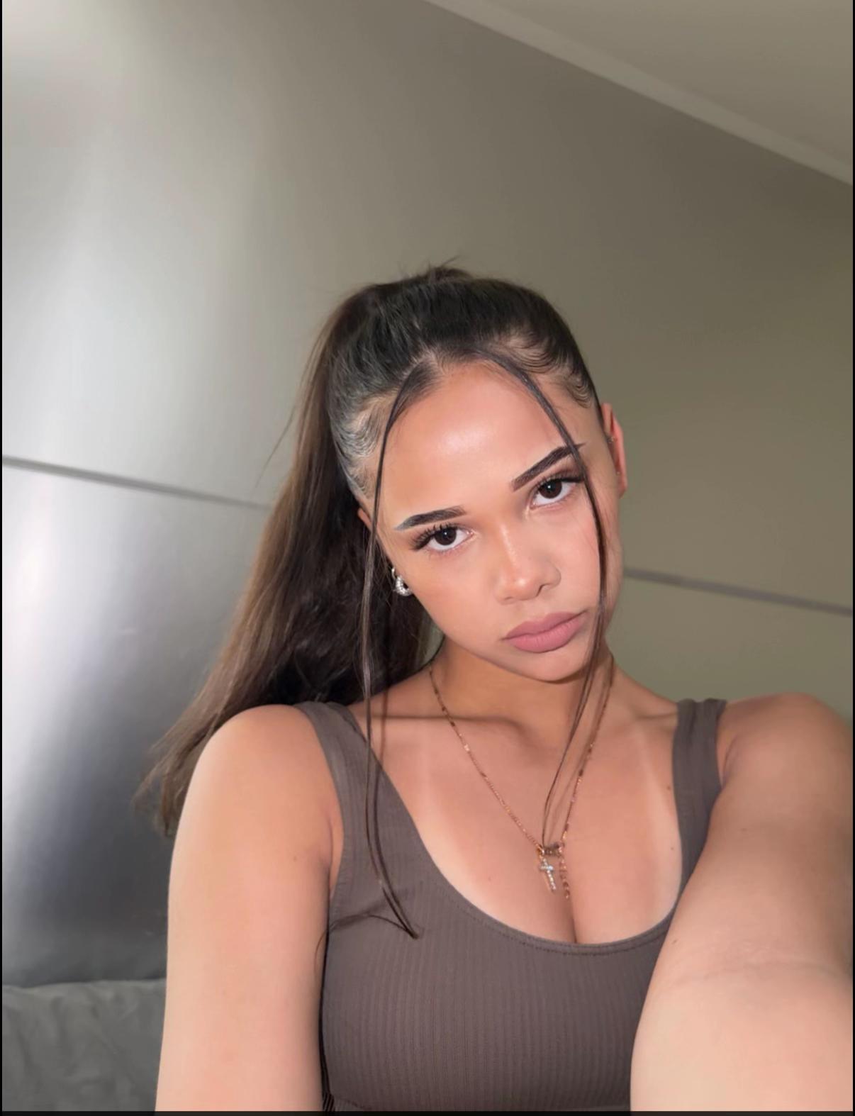 @paris_fujakova