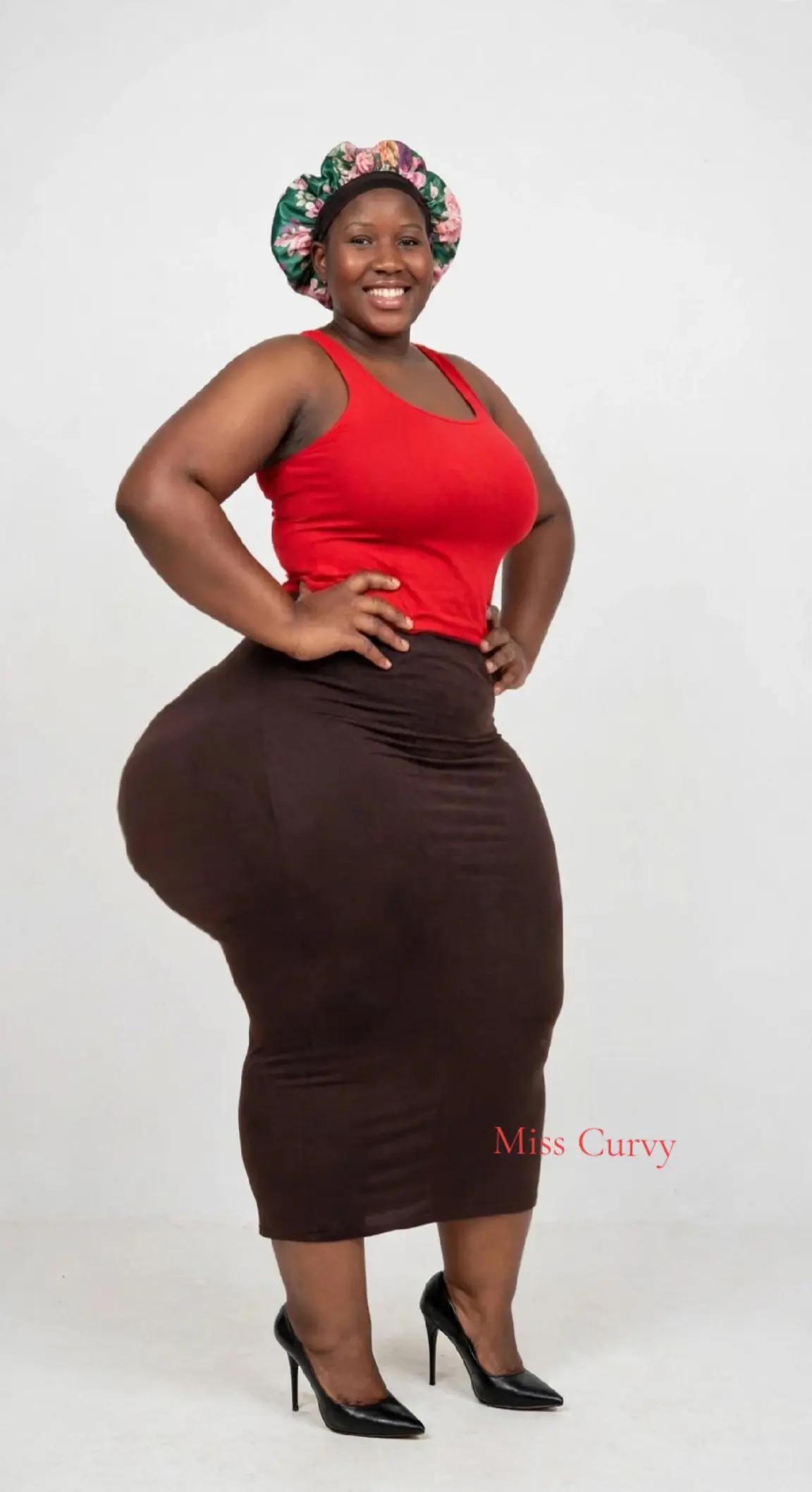 @Miss curvy 🥰