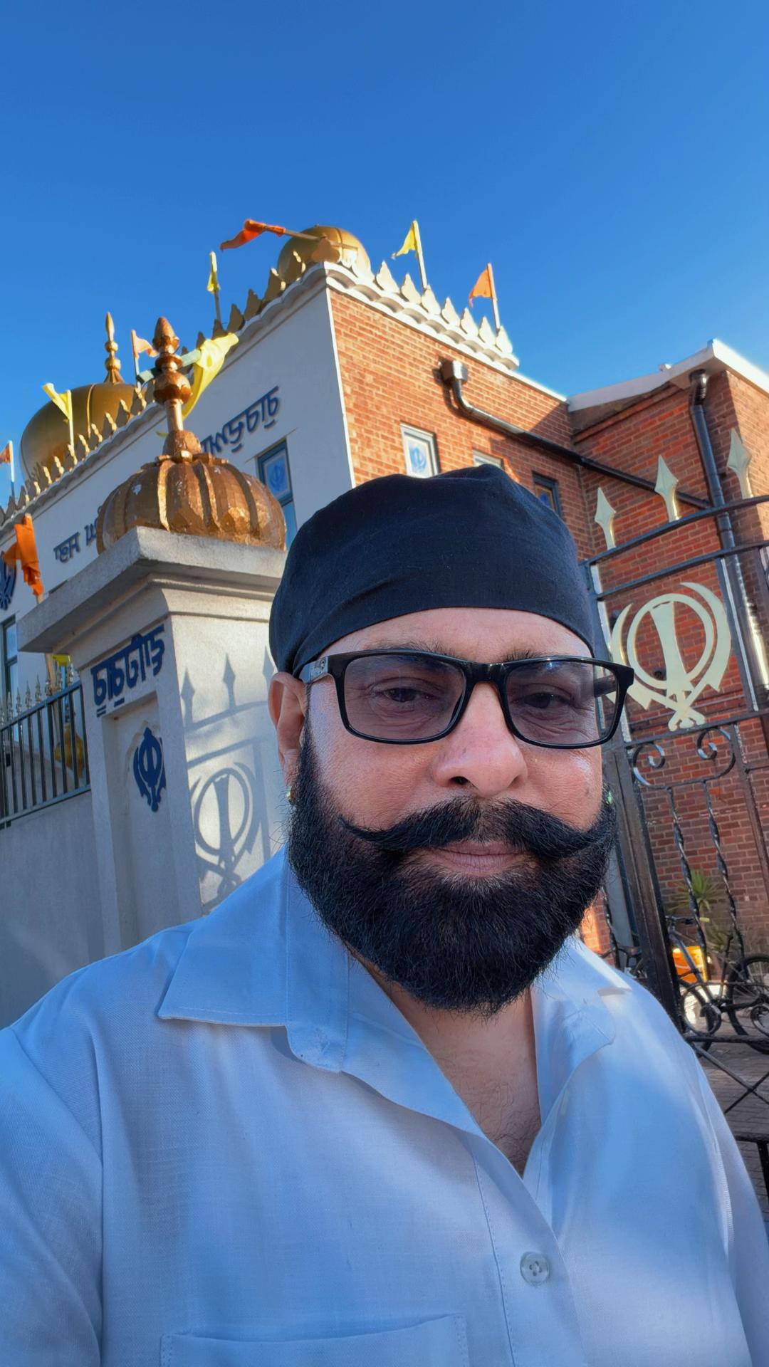 @Aman Grewal 🇬🇧