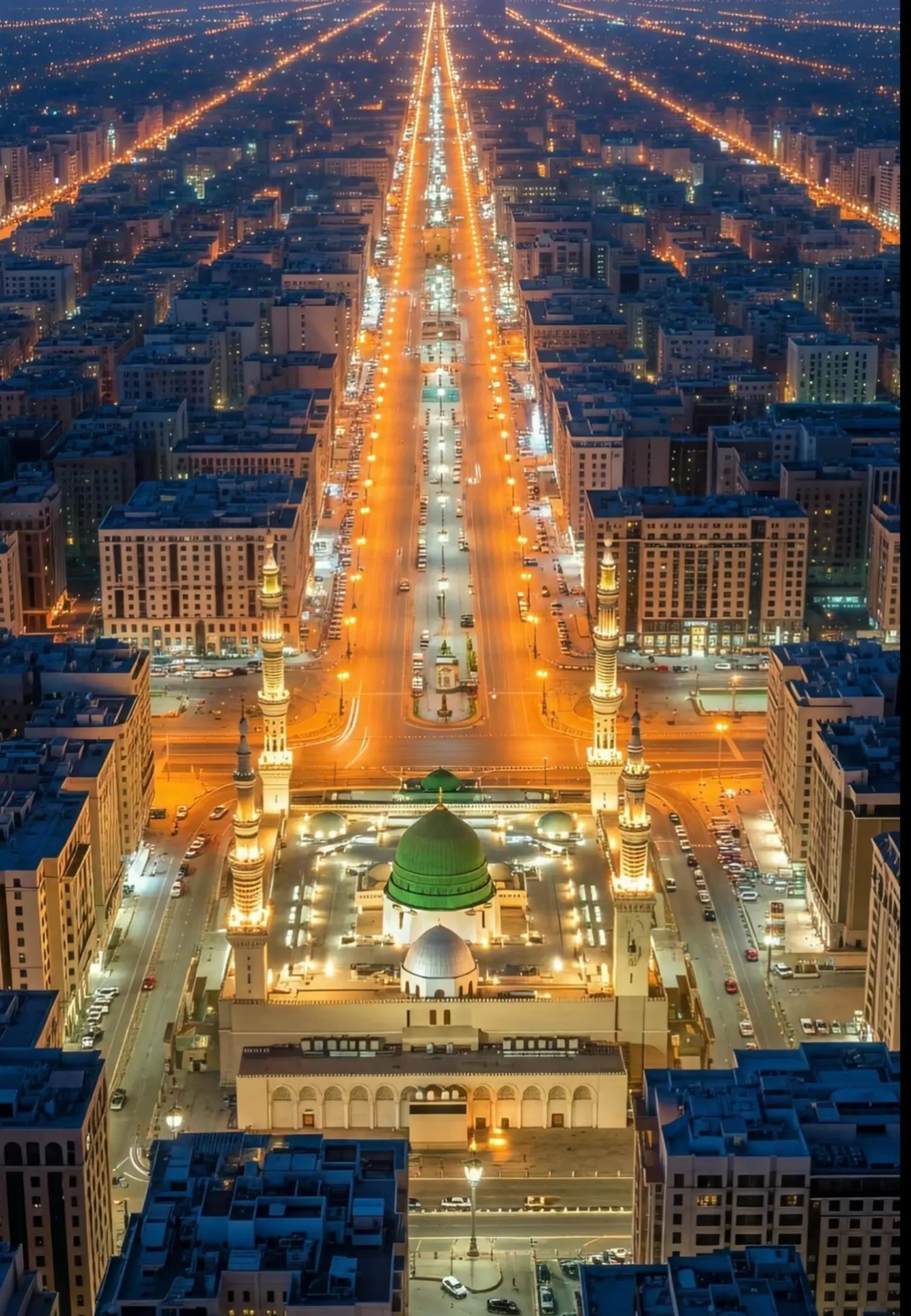 @تاجدارِ ختم نبوت زندہ باد ❤️