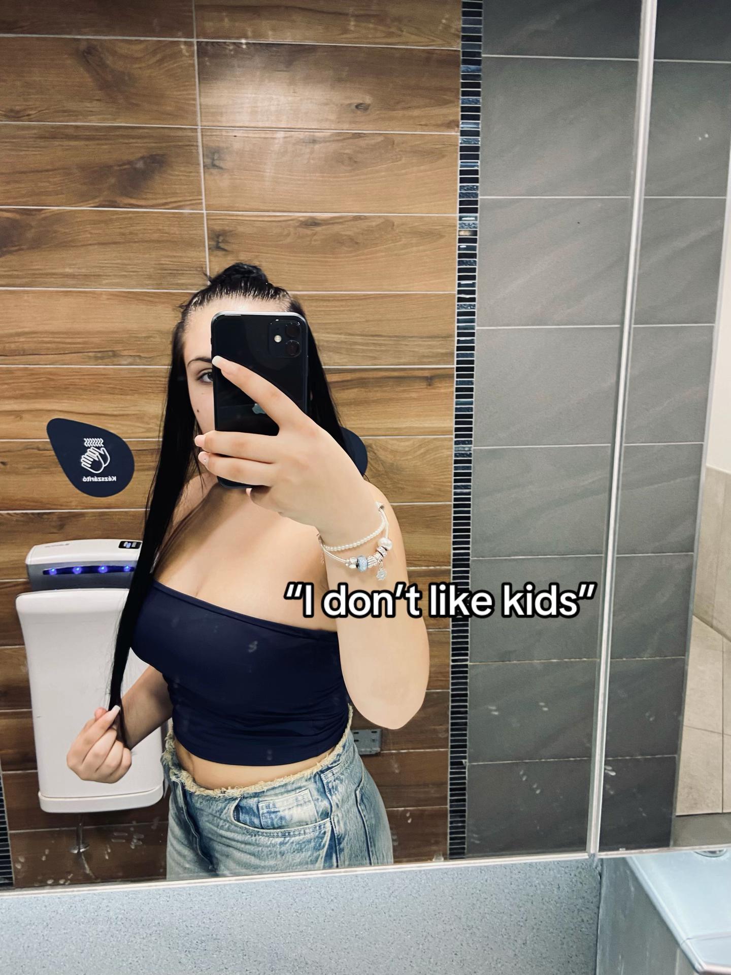 @/\