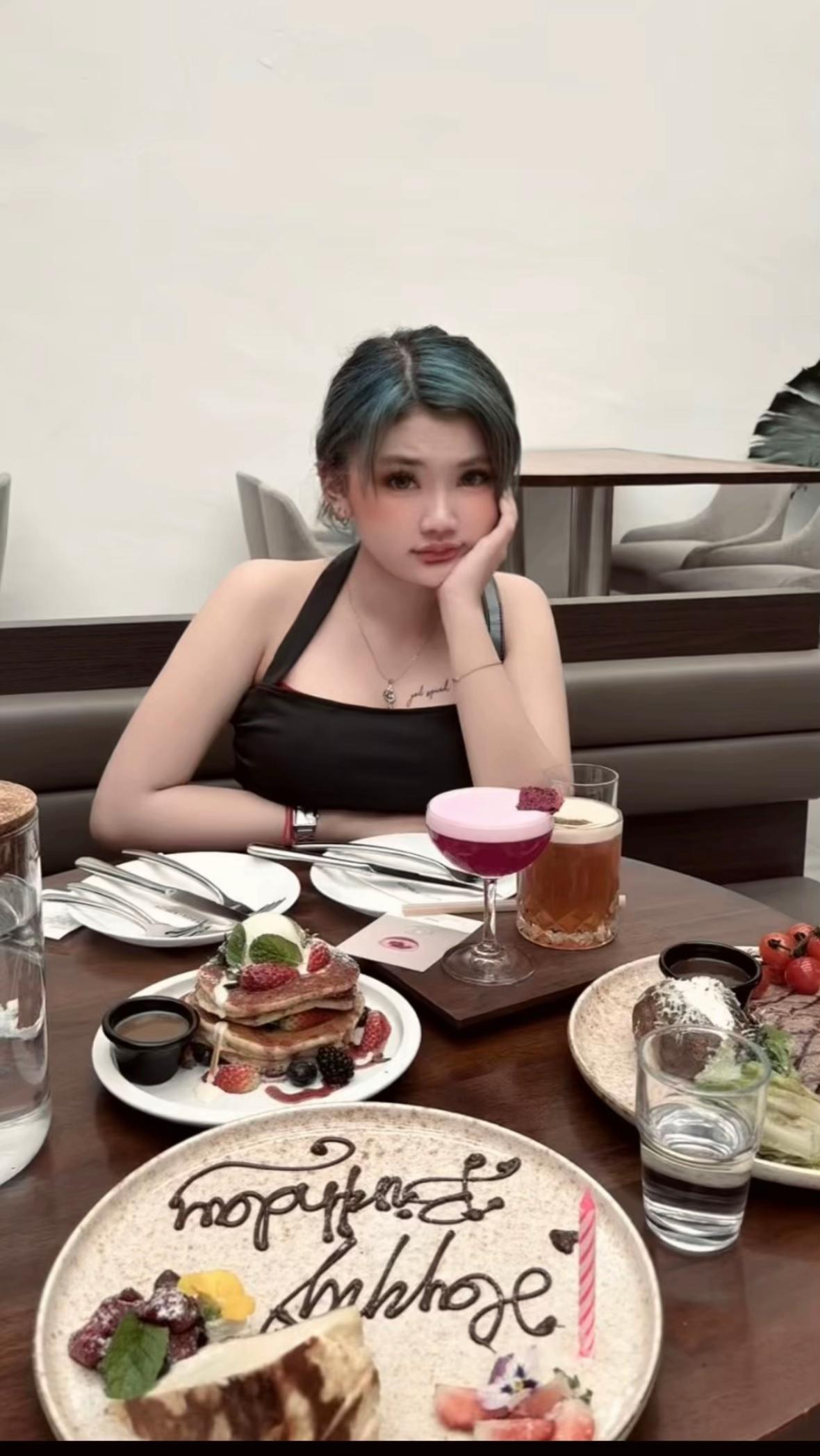 @cy.