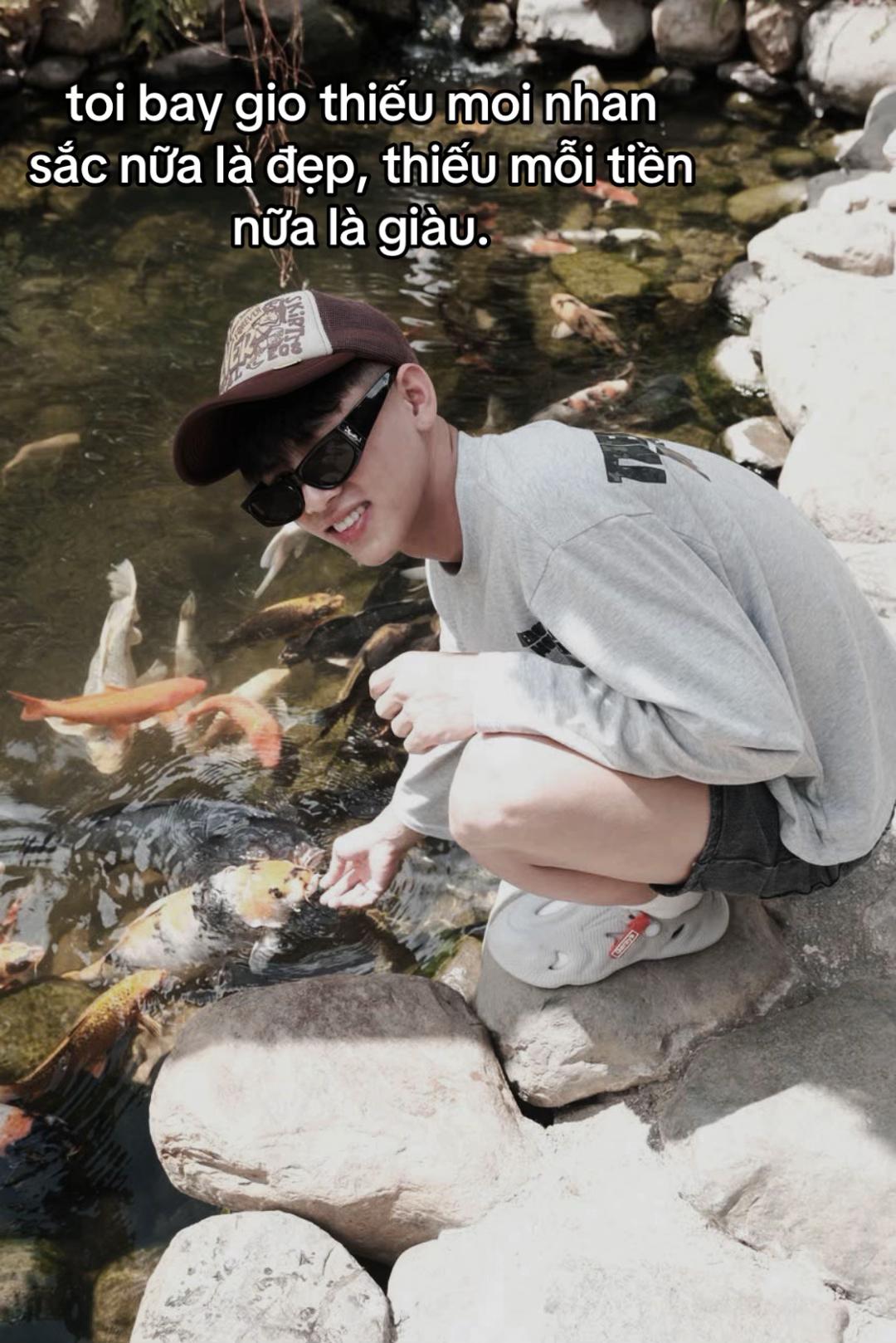 @Ng Ho&agrave;ng D. Bảo.