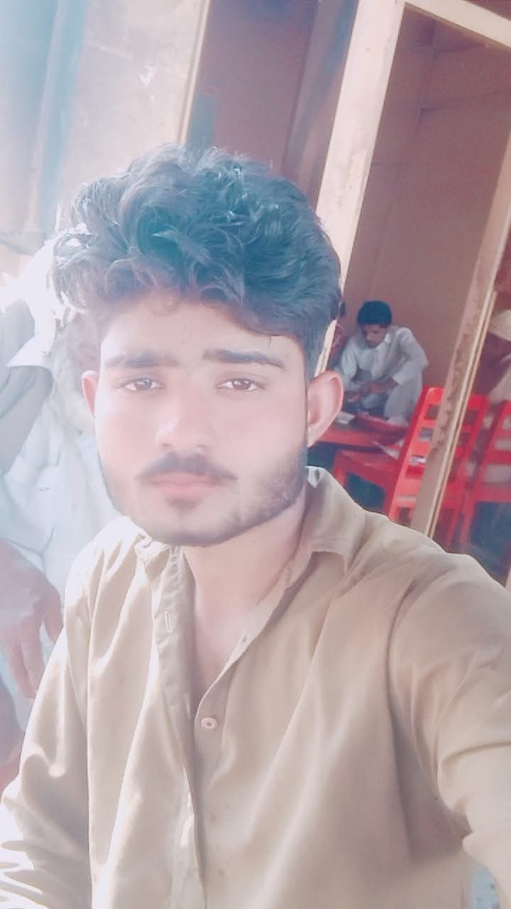 @Nafees23/10R