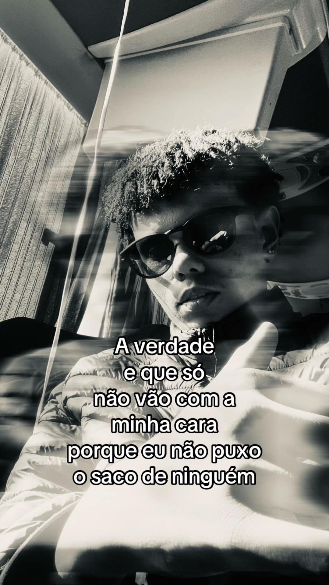 @🏄🏻♂️