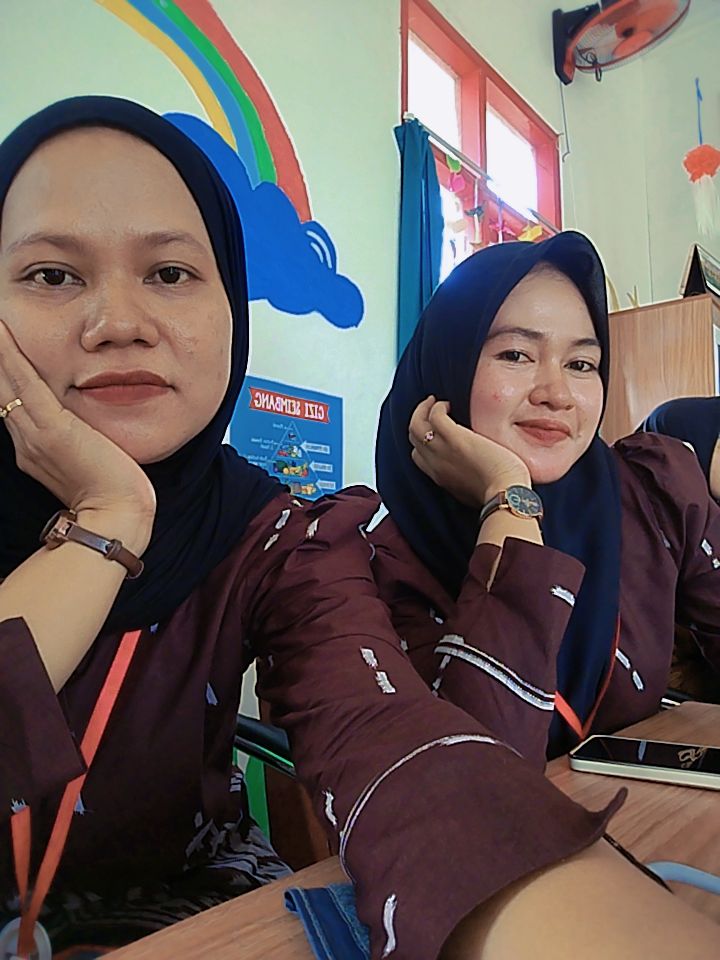 @Naziha Anida s