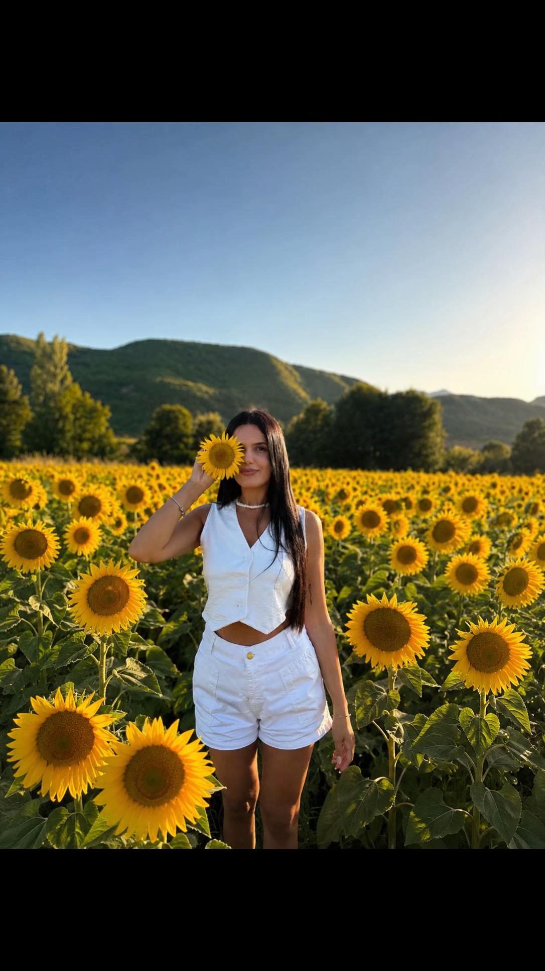 @romina🌻
