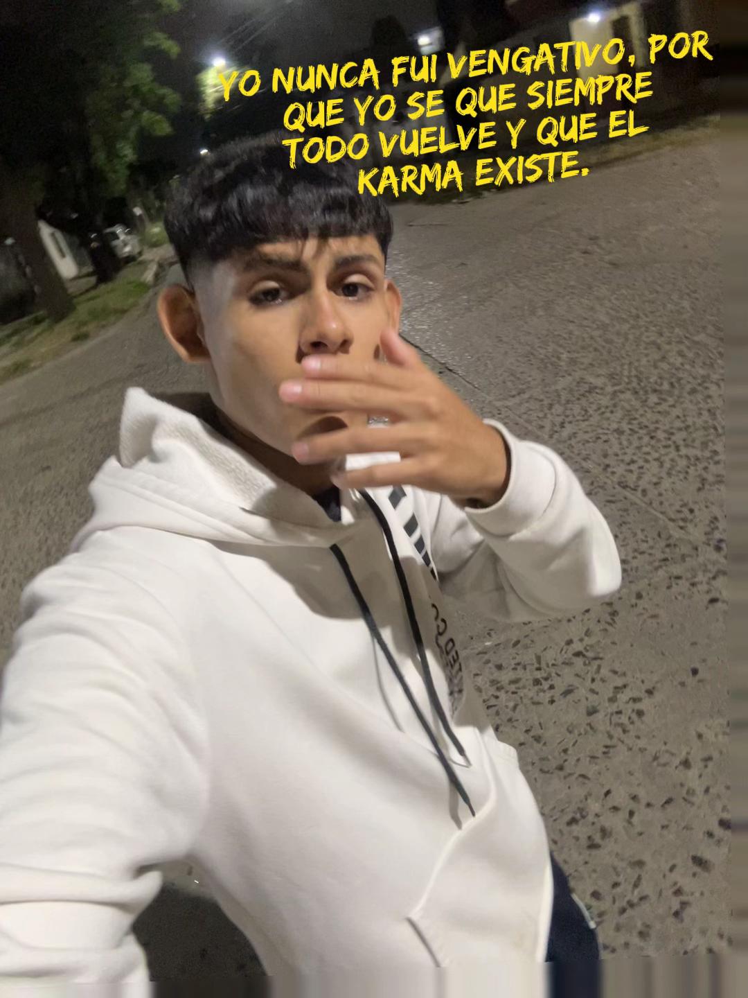 @acuñaa