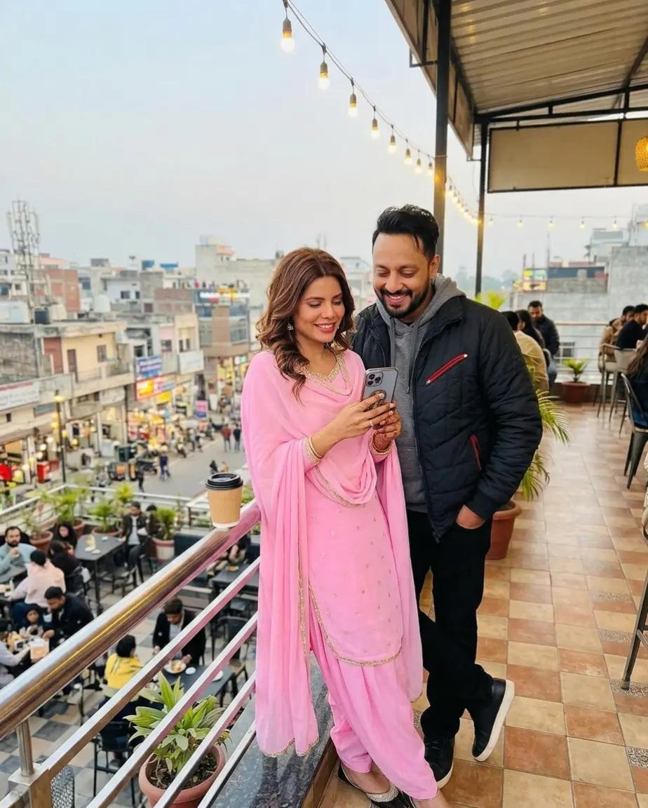 @🤪Cherry💞Kalsi🤪
