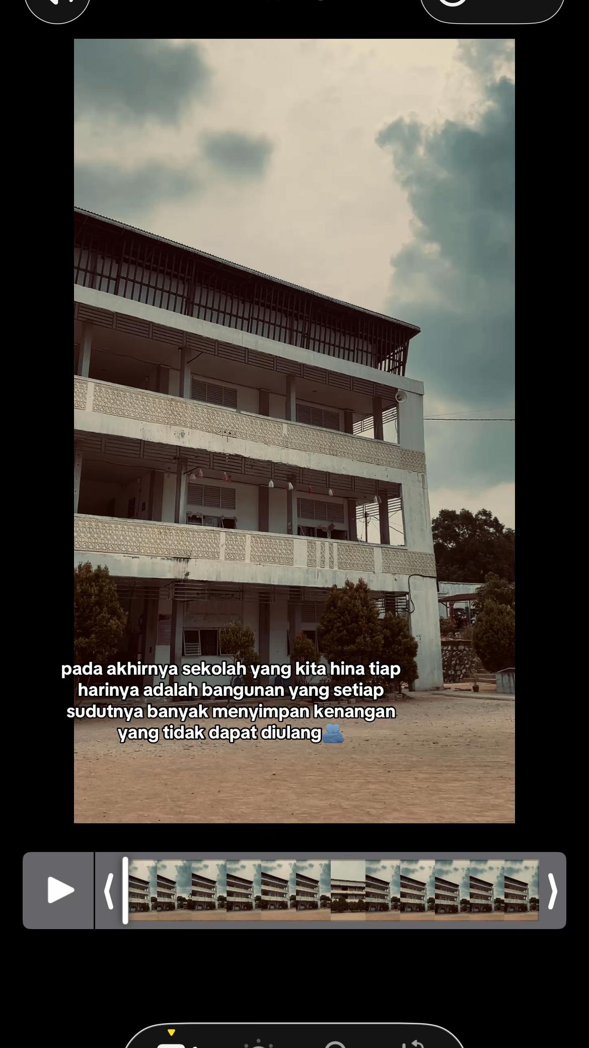 @XII-4 | SMANLIKA