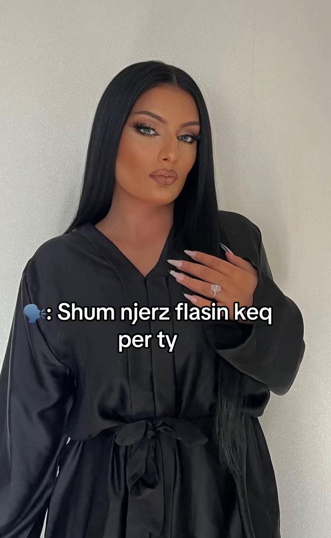 @𝐌