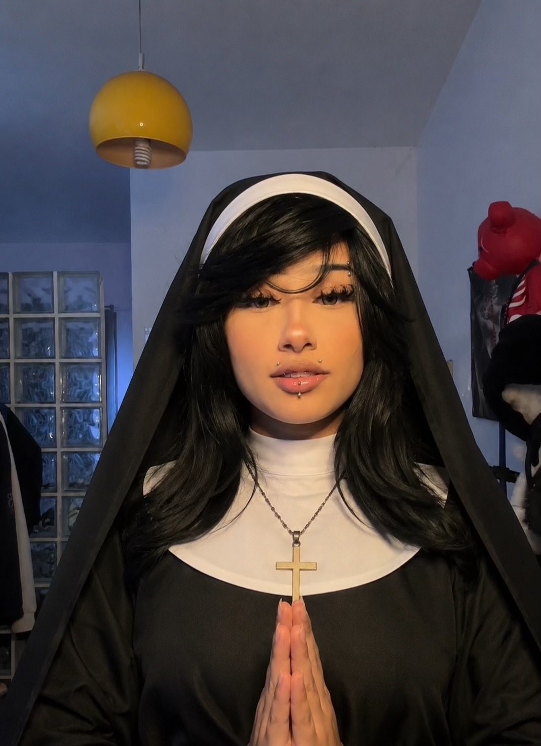 @Niy🧛🏾♀️