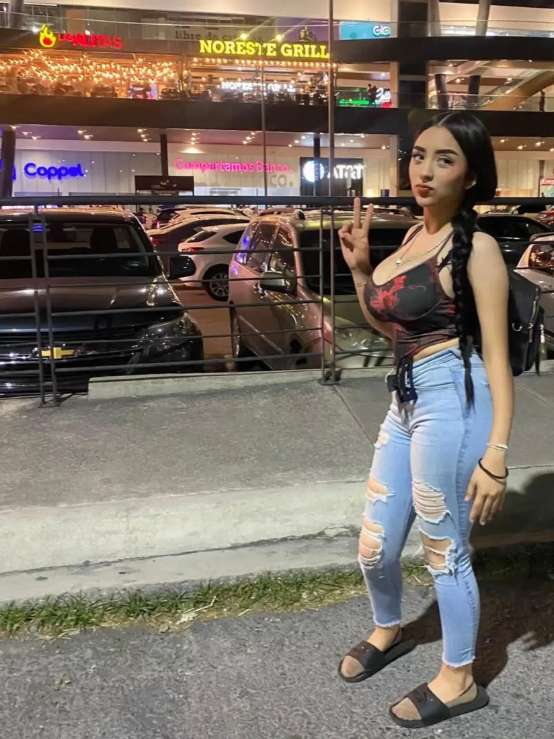 @yanni- lopeez