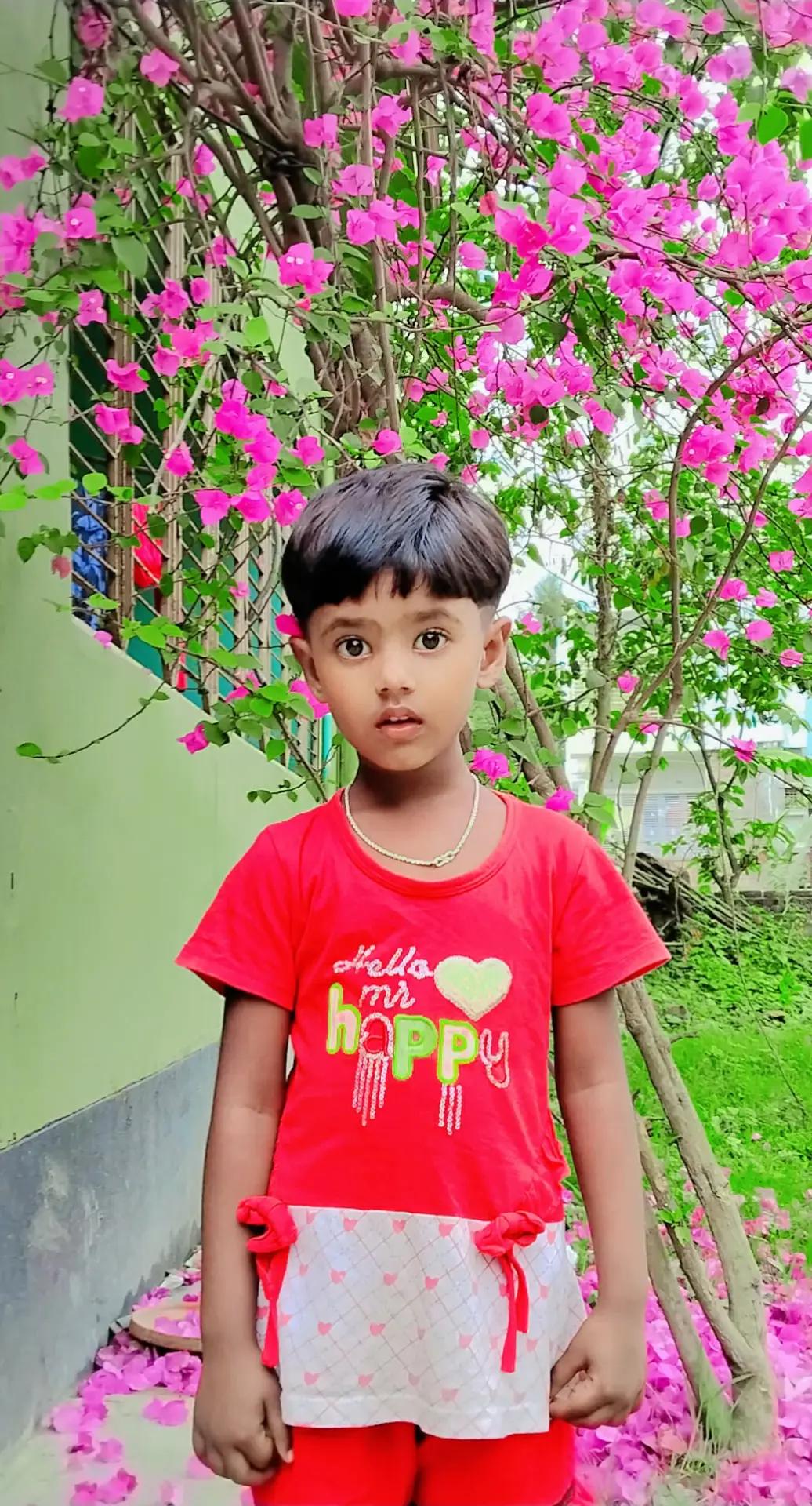 @সুরোভি 🖤আব্দুল্লা🫰