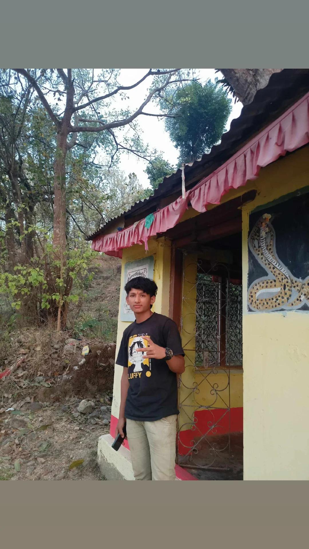 @THAKURI √KING🤘