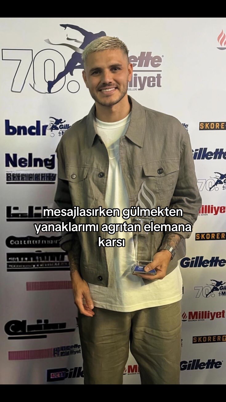 @Ais