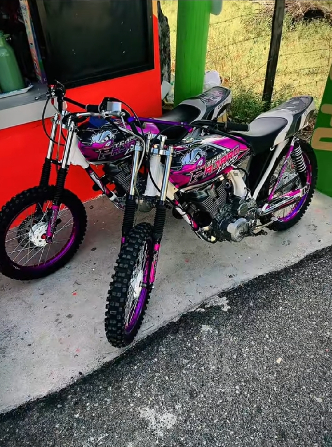 @2.0_racing_tierra