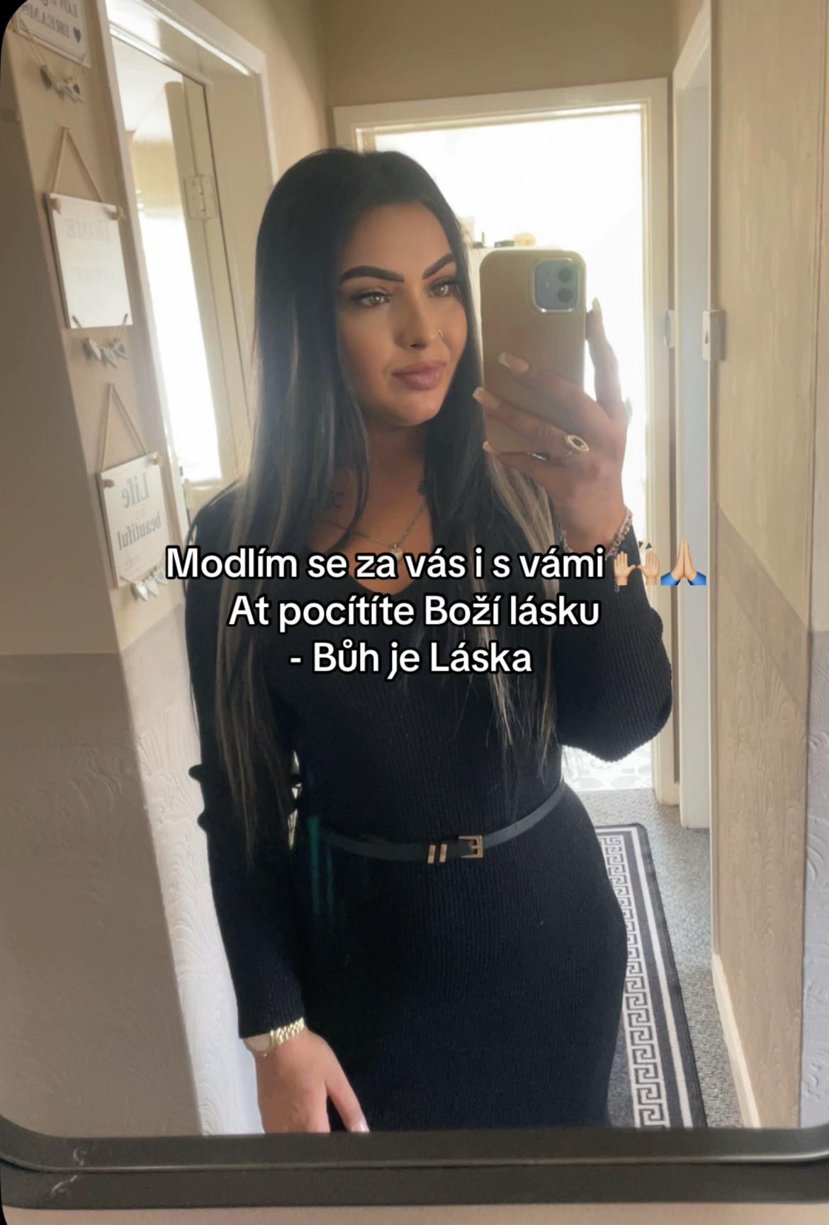 @M🖤