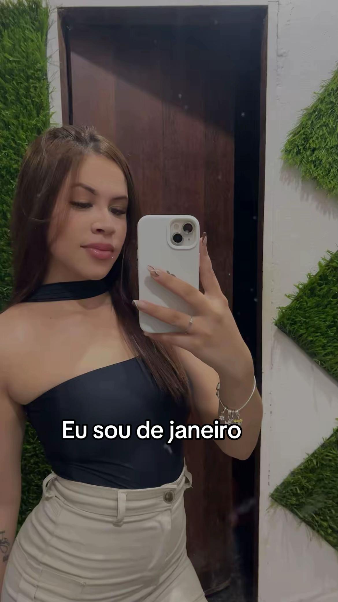 @Cássia👑