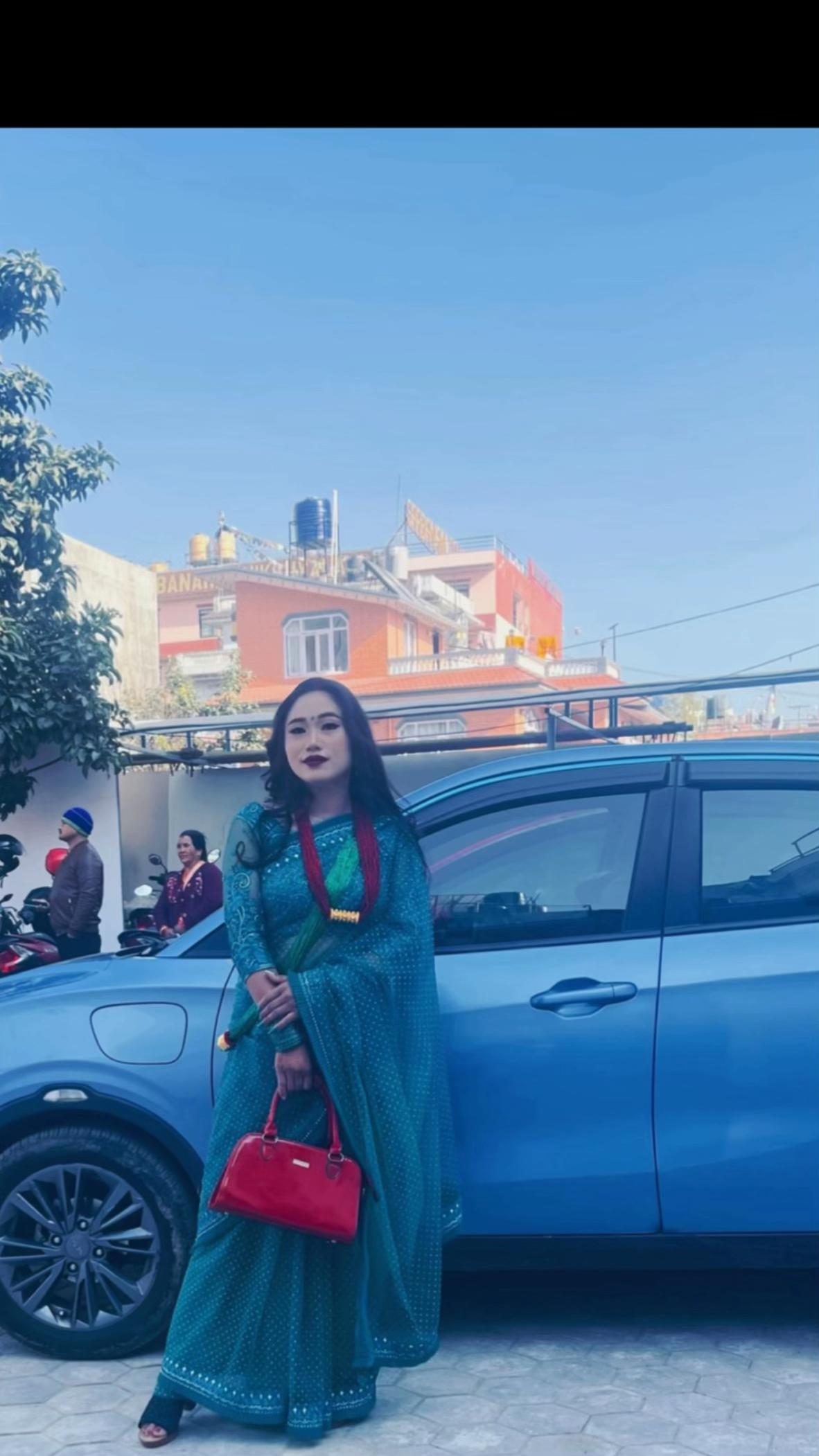 @लिम्माक्षित👸💅🏻🦋🌸