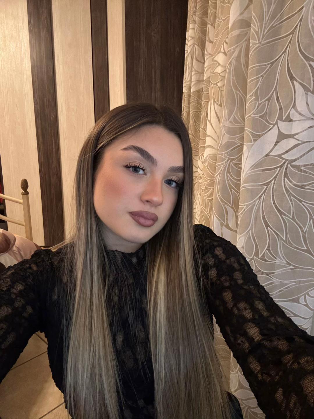 @paola
