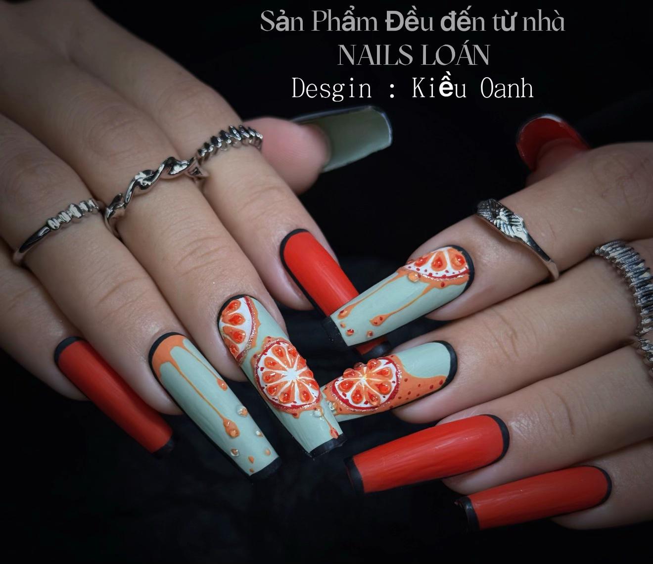 @Nails Loán