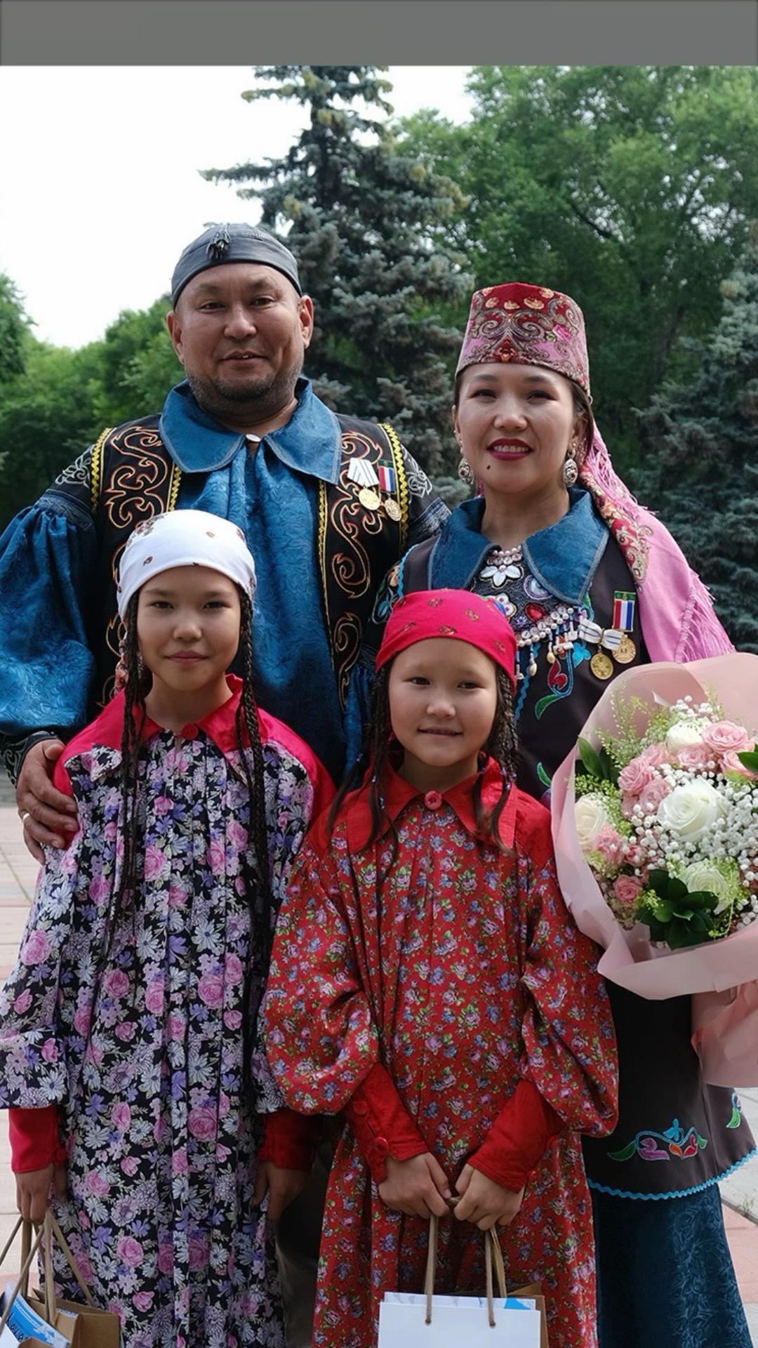 @tolmashov_v