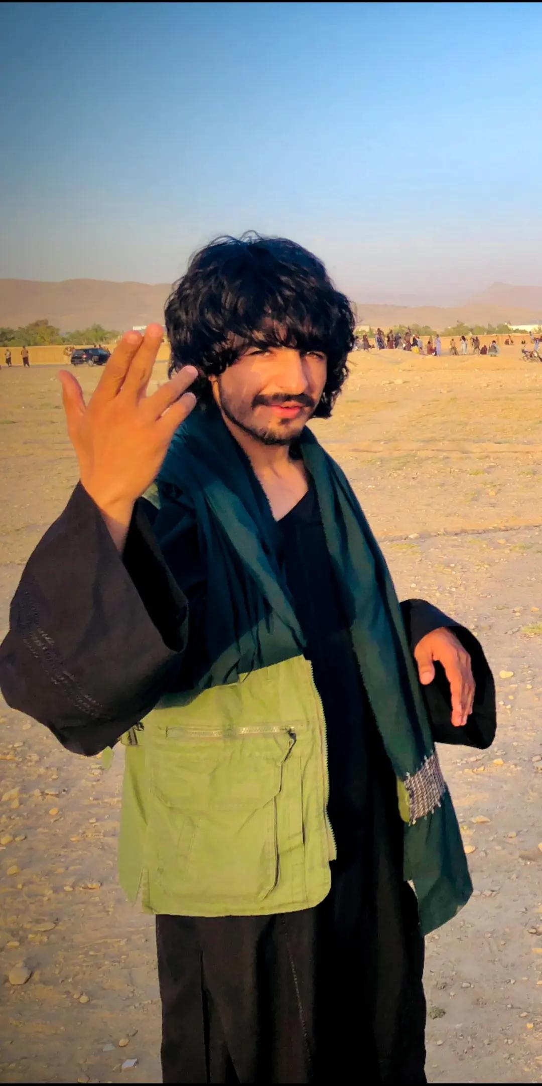 @🦅افــسـر🥀