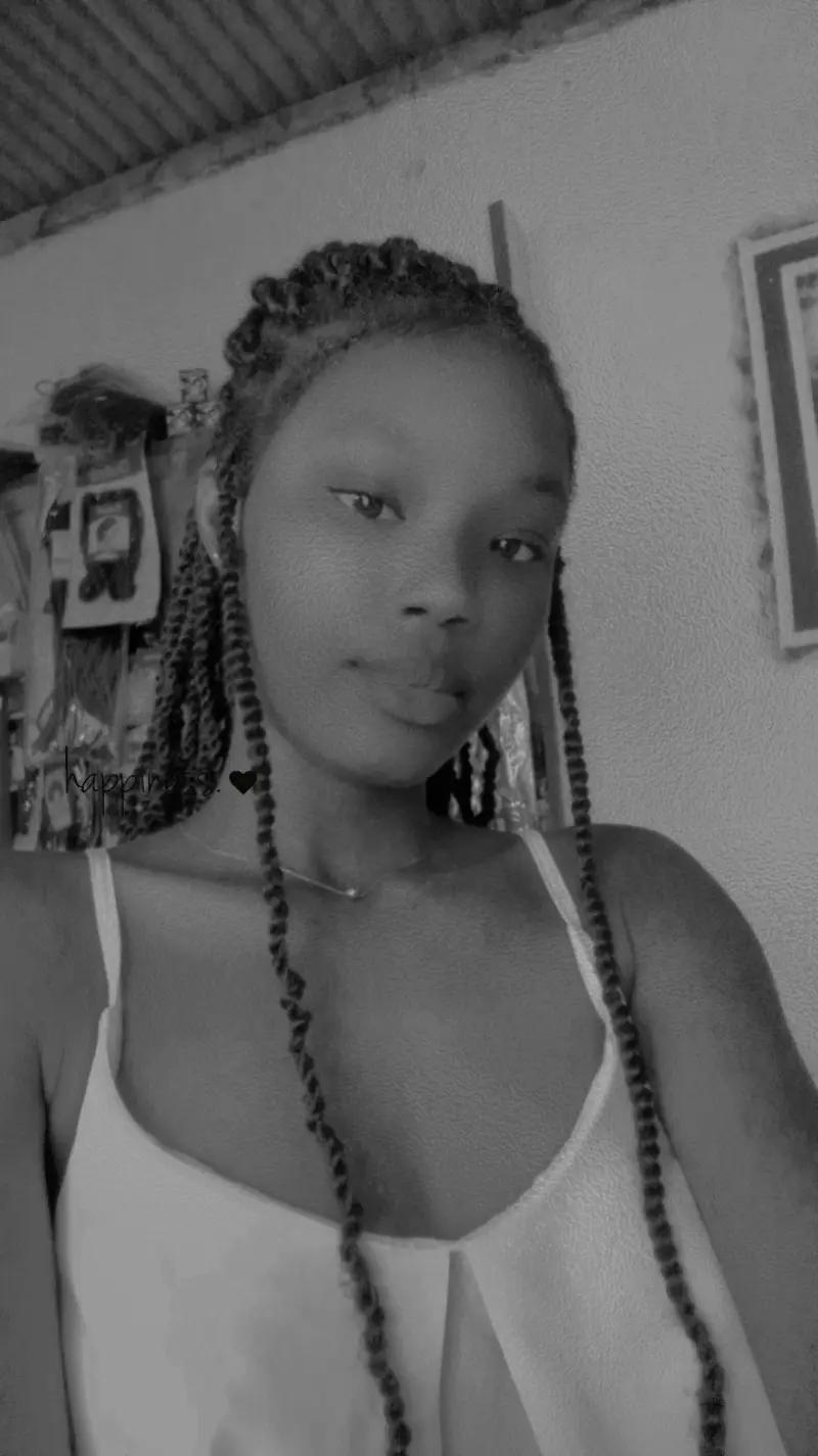 @L😘uisa l@ belle🥹