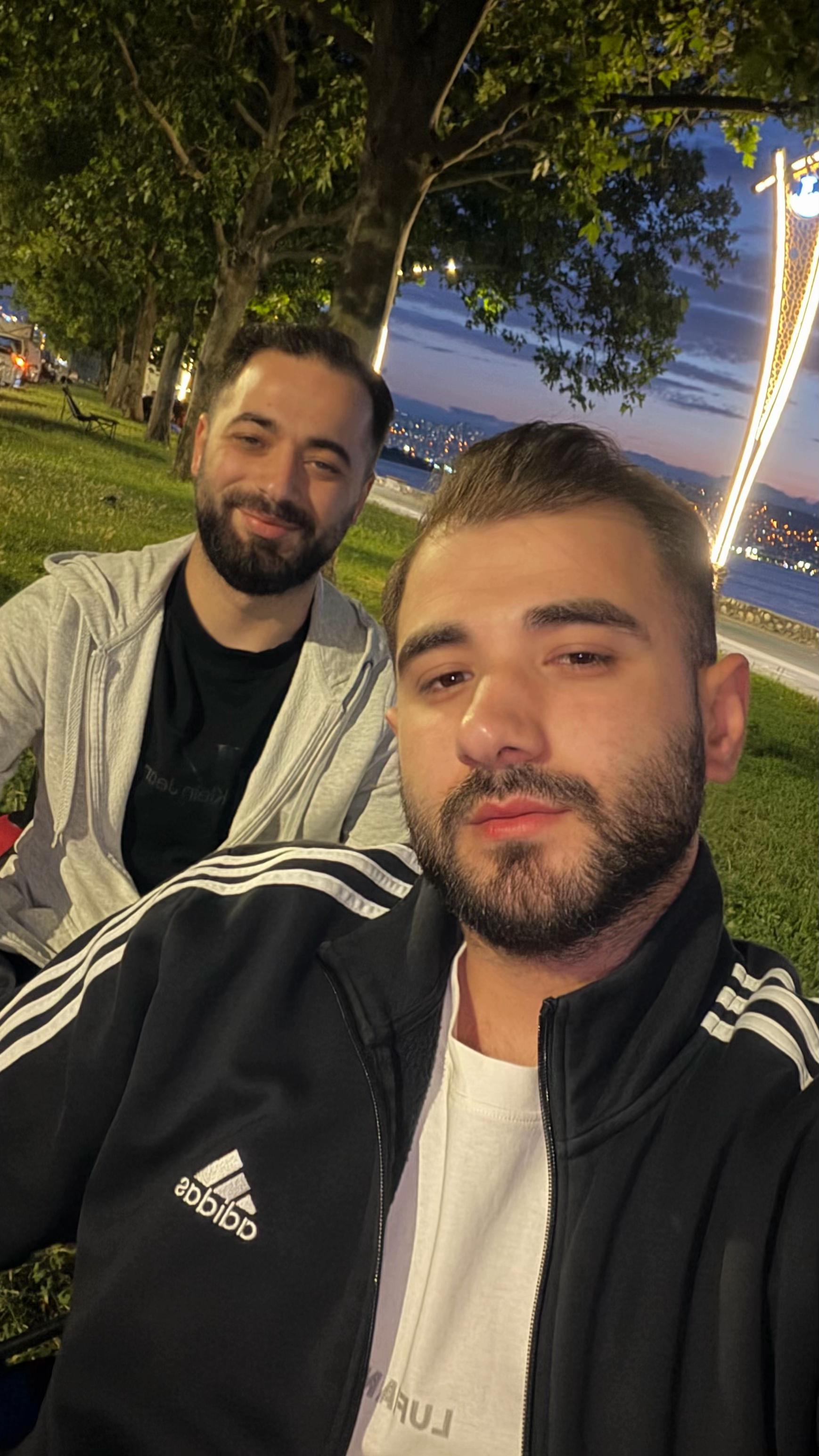 @Mustafa&Ouml;zcann08