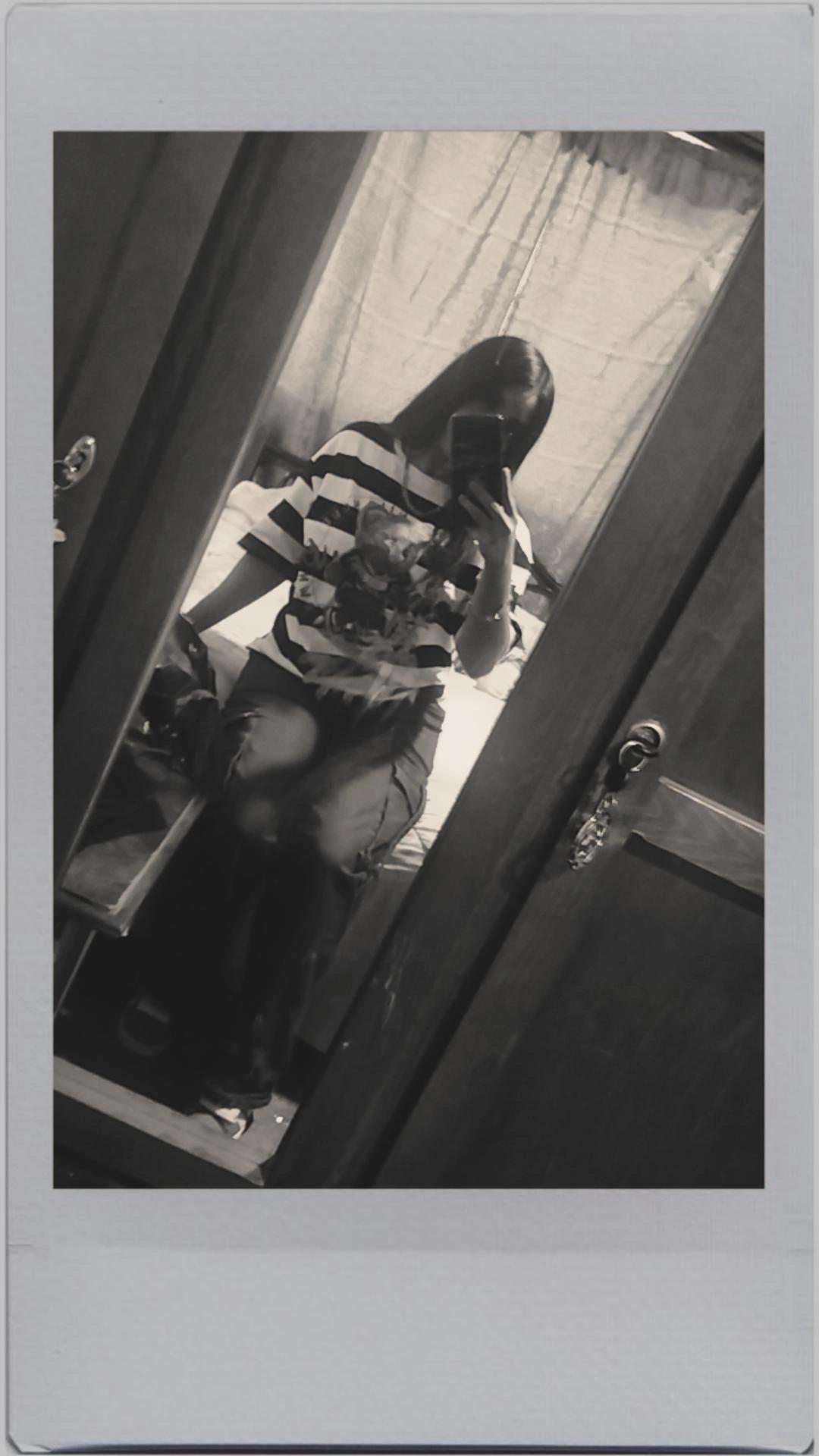 @Emely_Ofi