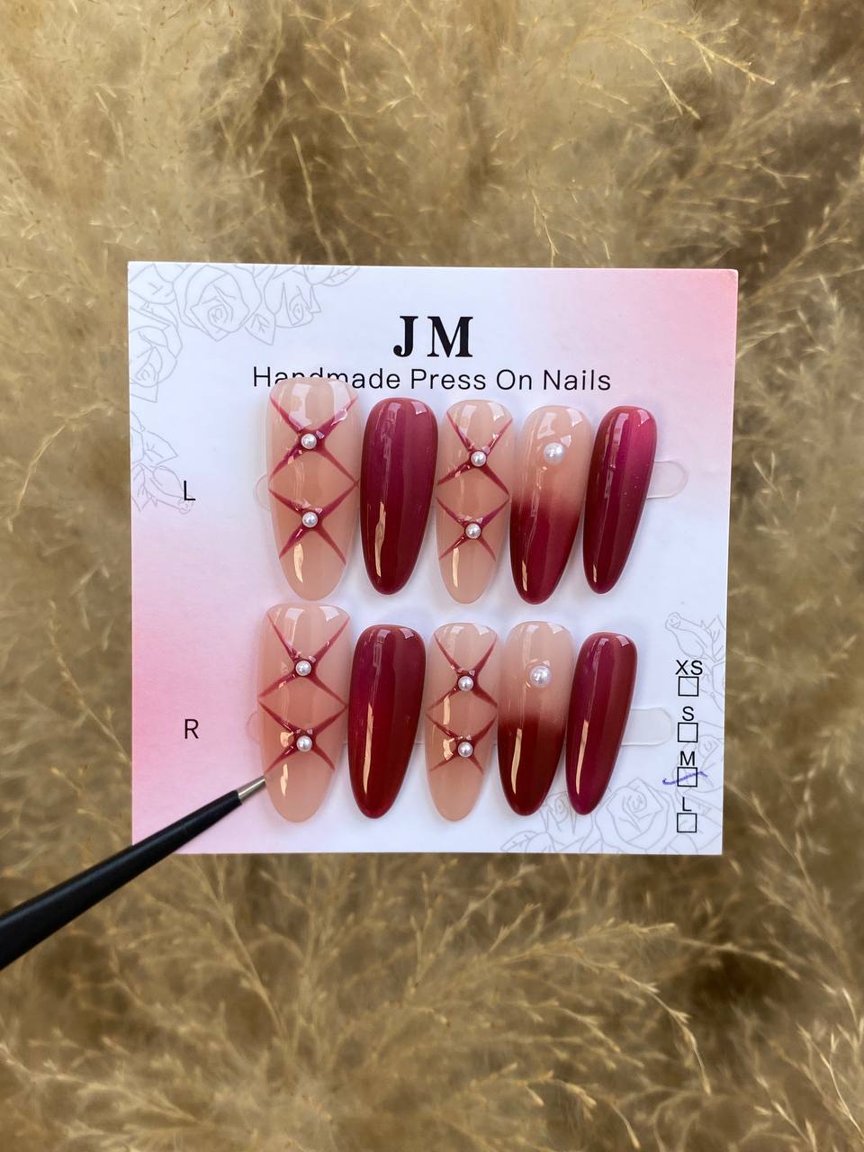 @JMhandmadepressonnails