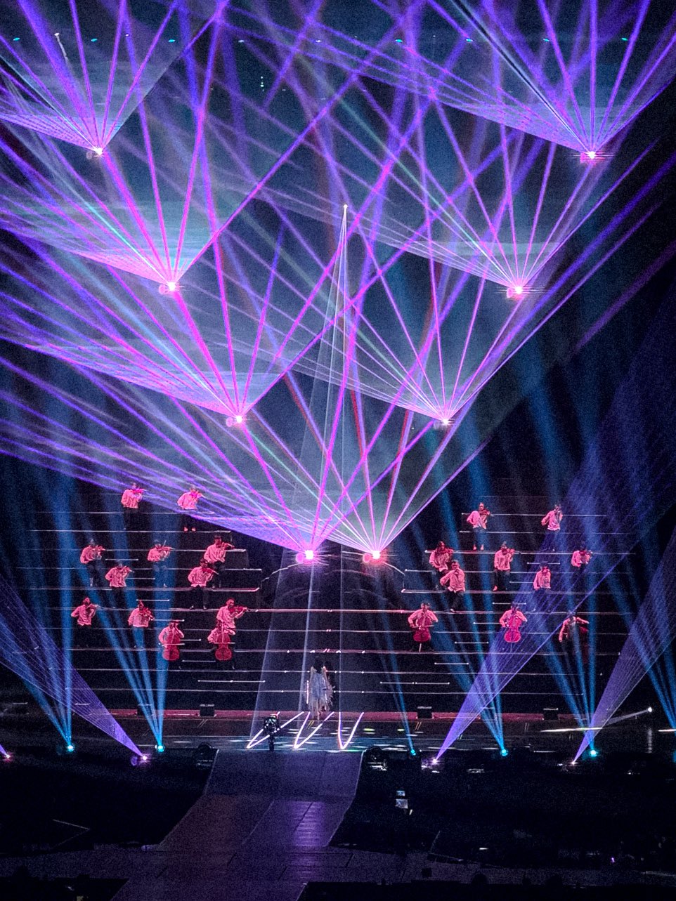 @𝘺𝘪𝘻𝘩𝘶𝘰𝘈𝘳𝘤𝘩𝘪𝘷𝘦