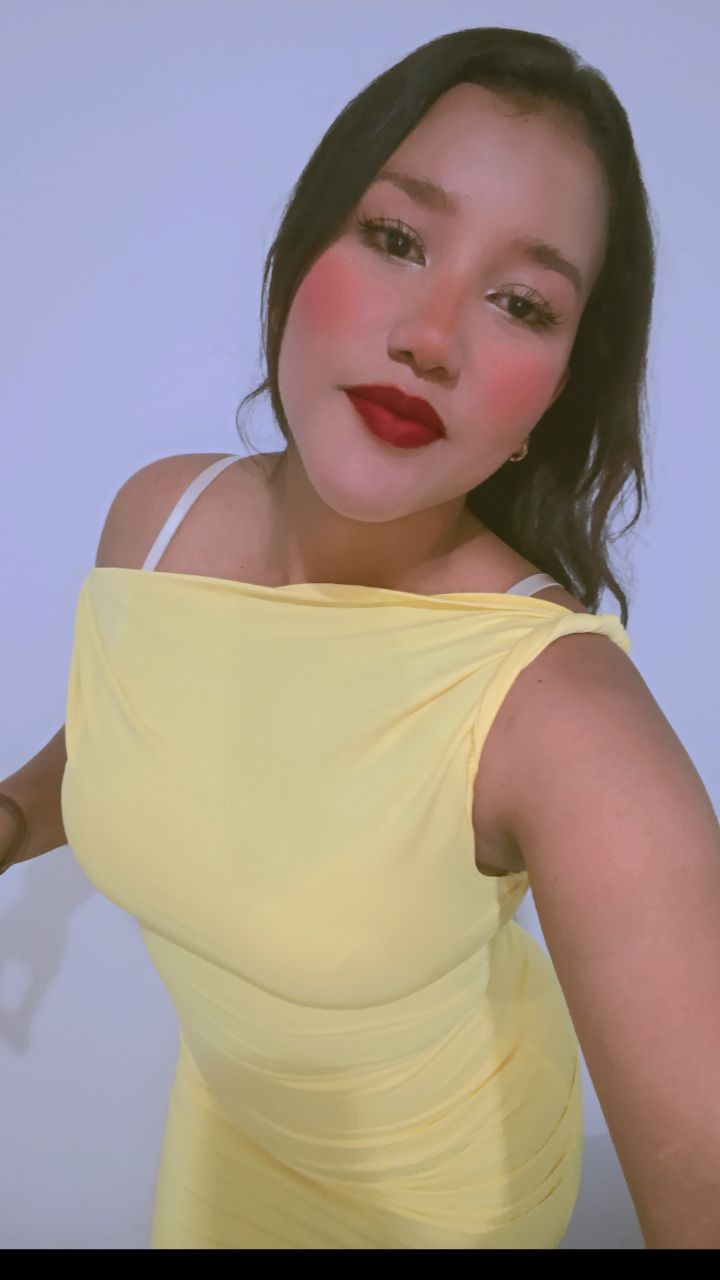 @Reina Lara